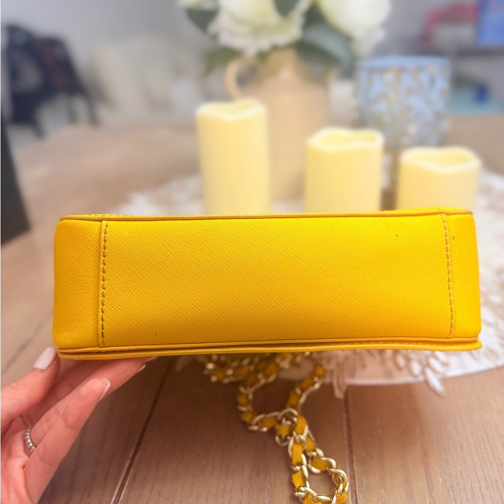 Tory Burch Vibrant Yellow Shoulder Bag - Picture 10 of 11